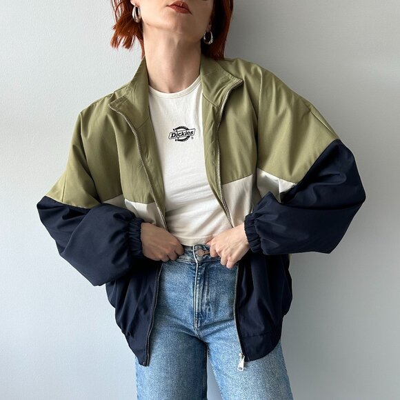 Kuma Yes Jackets & Blazers - Kuma Yes Colorblock Olive Green, Ivory, And Navy Lightweight Jacket